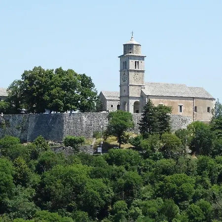 - Agrituristico Col アパート
